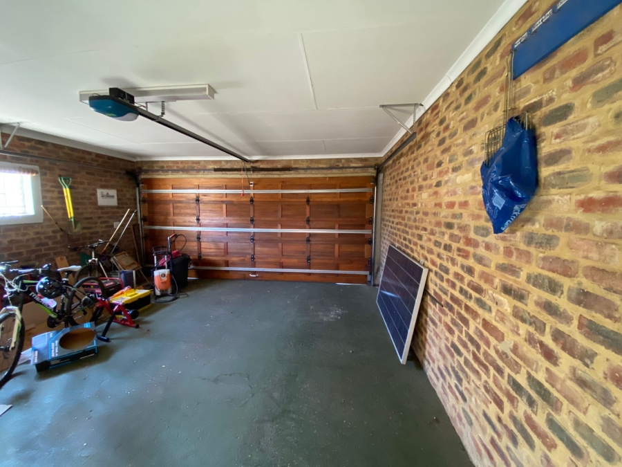 8 Bedroom Property for Sale in Baillie Park North West